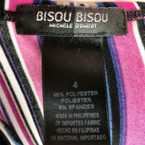 Bisou Bisou mini dress cap sleeve V neck geo print. Size: 4 - Picture 9 of 11